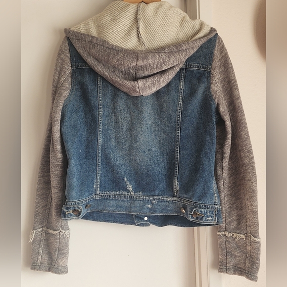 Free People Blue Denim Jacket with Gray Sleeves And Hoodie Sz L - Picture 5 of 7